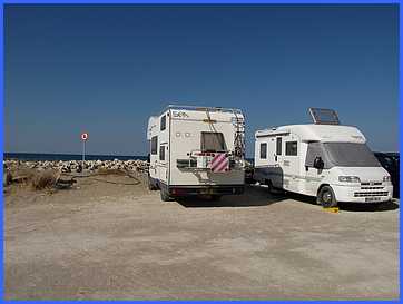 Plage à KALOGLIA