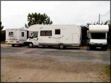 On fait le camp pour le midi