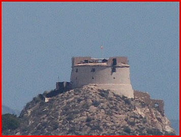 AGUILAS le Château vu du camping